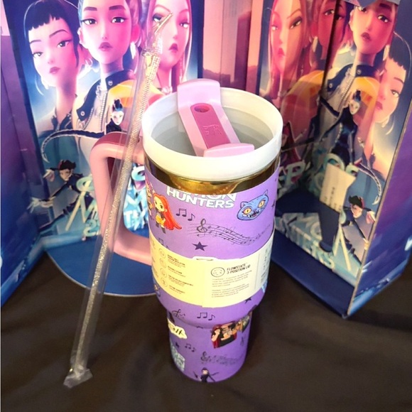 Stanley Alo Black and Gold Box - Picture 3 of 3